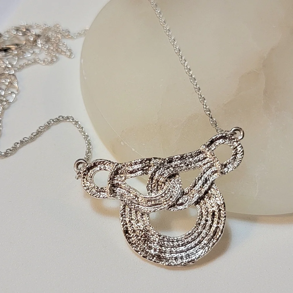 Silver Tone Knotted Necklace Avon Vintage SAQ